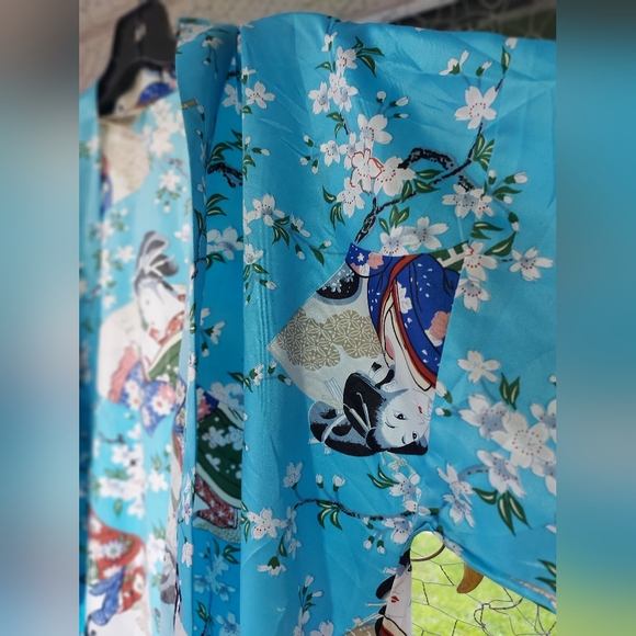 Floral Blue Kimono Robe - Picture 4 of 9